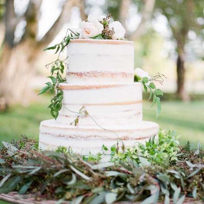 bespoke-wedding-cake-1